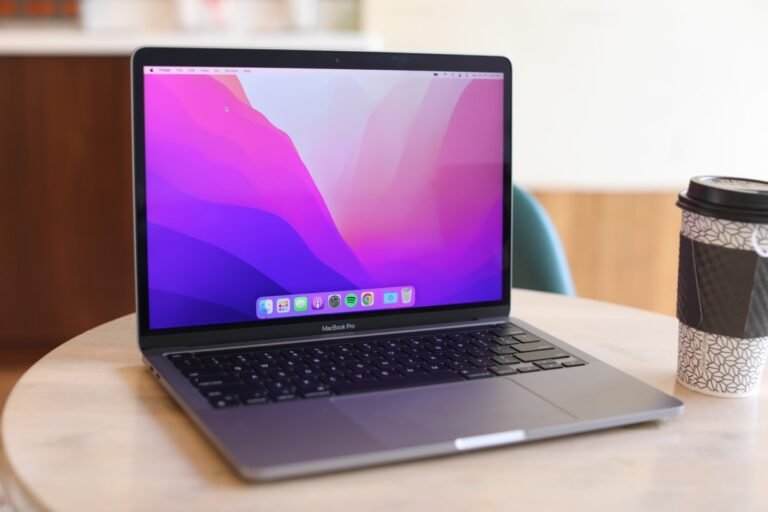 Apple is reportedly working on MacBooks with touchscreens • TechCrunch
